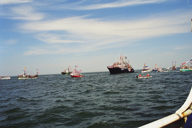 Tintamarre en bateau à Caraquet Nouveau Brunswick