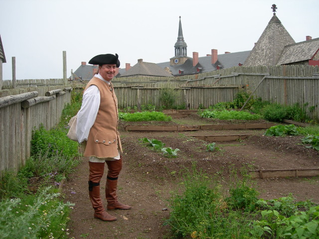 Louisbourg 2006 jardin devant le bastion du roi