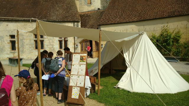 Présentation pédagogique des épices médiévale au comptoir de la Compaignie de l'Ypocras